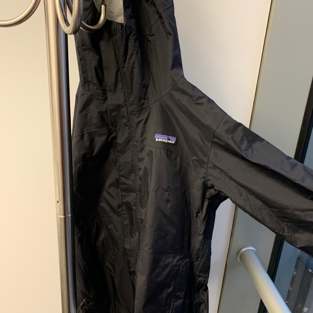 Patagonia Rain Jacket in excellent condition